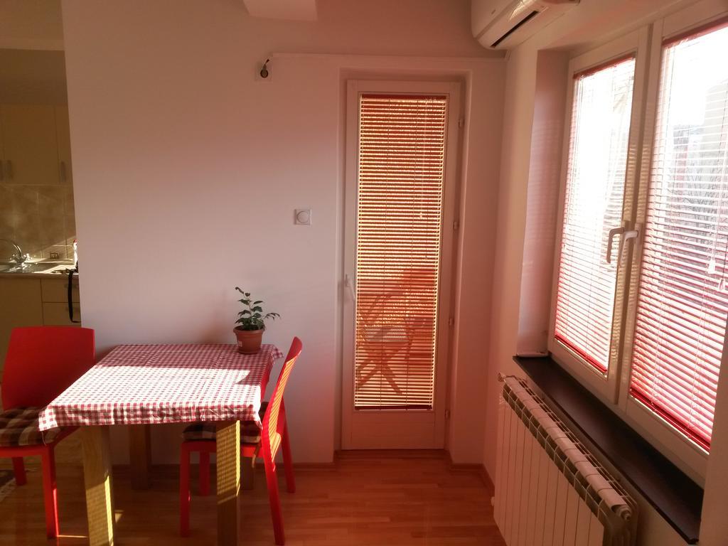 Risto'S Apartment Σκόπια Εξωτερικό φωτογραφία
