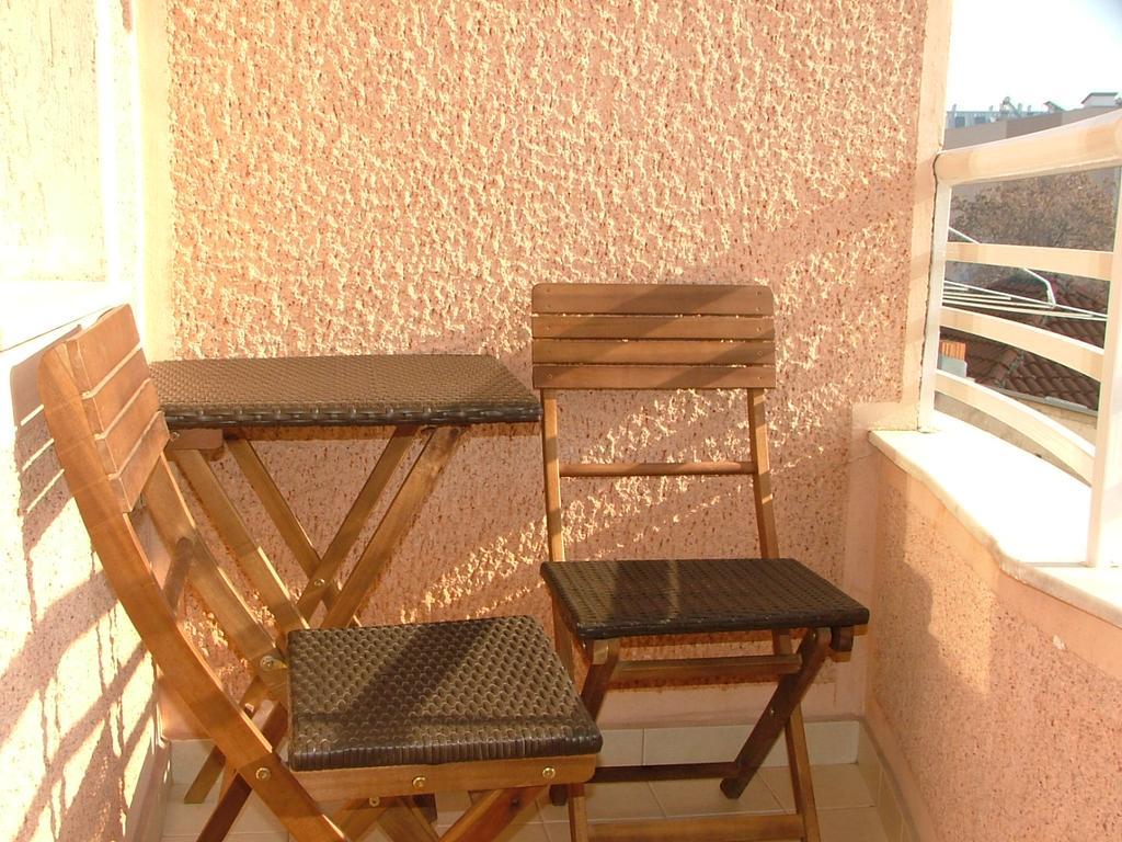 Risto'S Apartment Σκόπια Εξωτερικό φωτογραφία